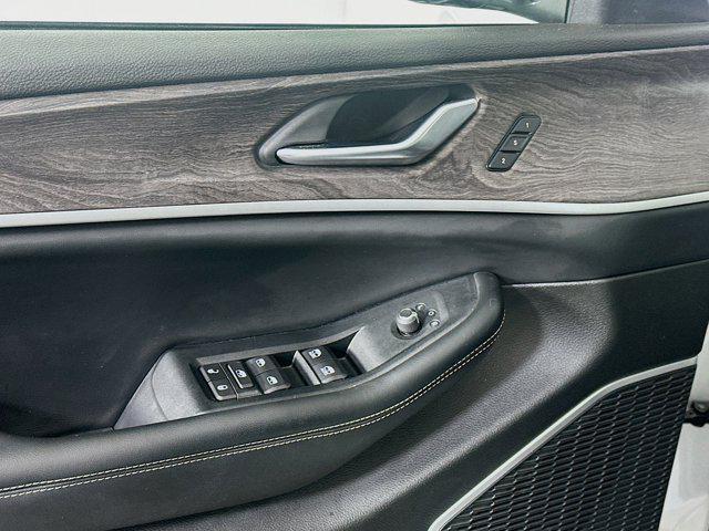 used 2022 Jeep Grand Cherokee 4xe car, priced at $29,397
