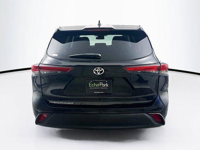 used 2023 Toyota Highlander car, priced at $32,797