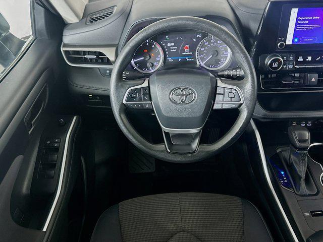 used 2023 Toyota Highlander car, priced at $32,797
