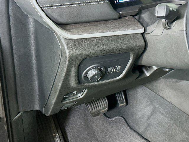 used 2022 Jeep Grand Cherokee car, priced at $32,297
