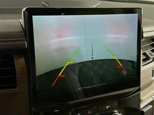 used 2024 Ford Expedition car, priced at $43,996