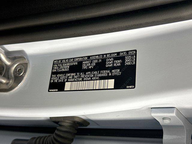 used 2024 Volvo XC40 car, priced at $29,997