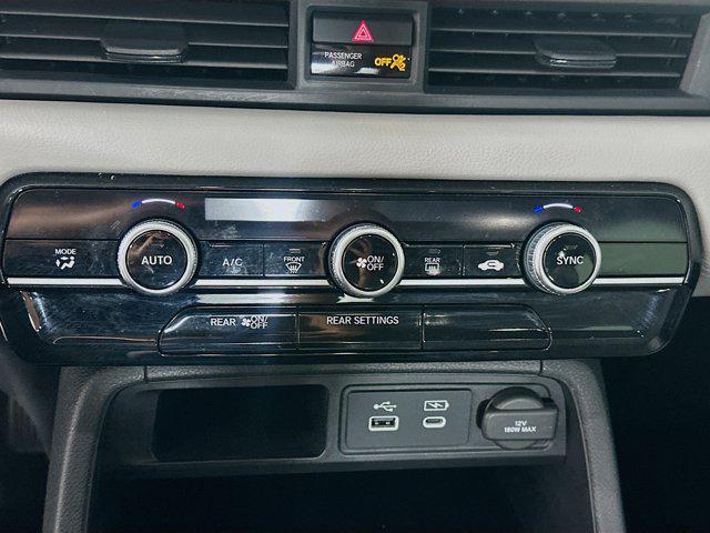 used 2023 Honda Pilot car, priced at $28,497