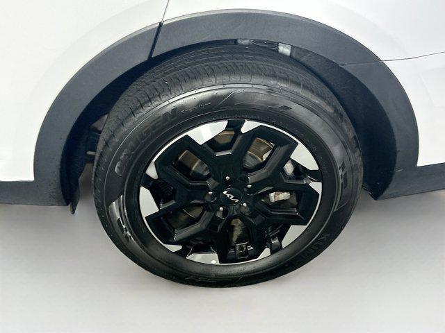 used 2024 Kia Sorento car, priced at $28,397
