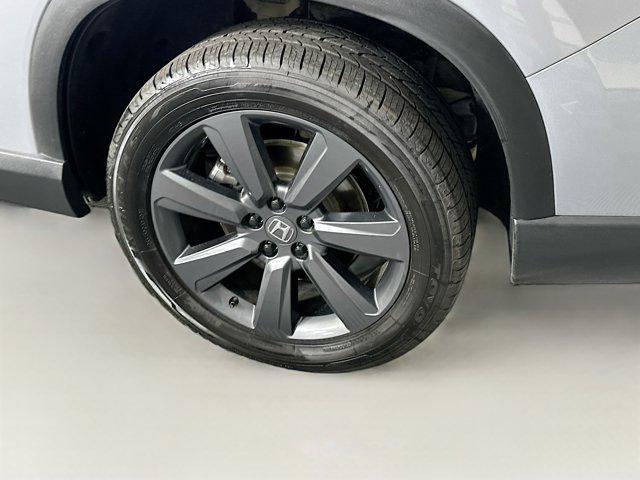 used 2025 Honda Pilot car, priced at $33,787