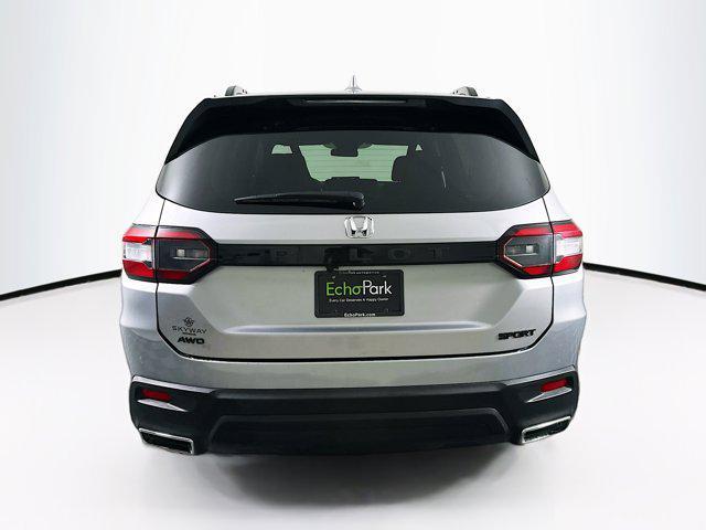 used 2025 Honda Pilot car, priced at $33,787