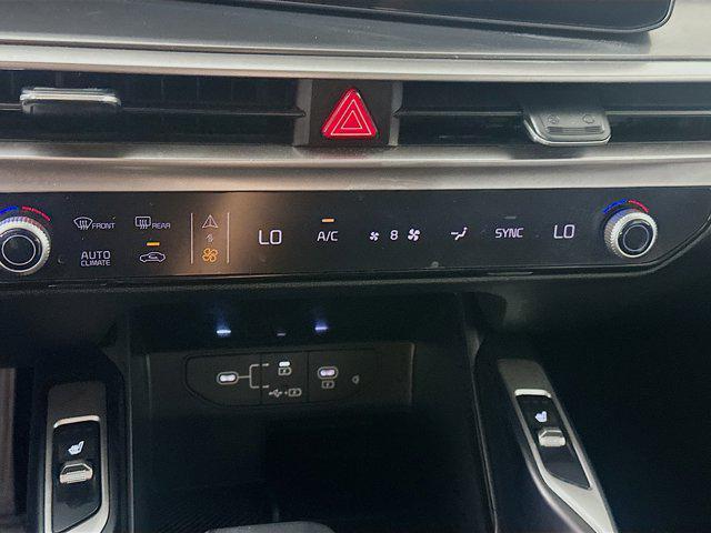 used 2024 Kia Sorento car, priced at $26,497