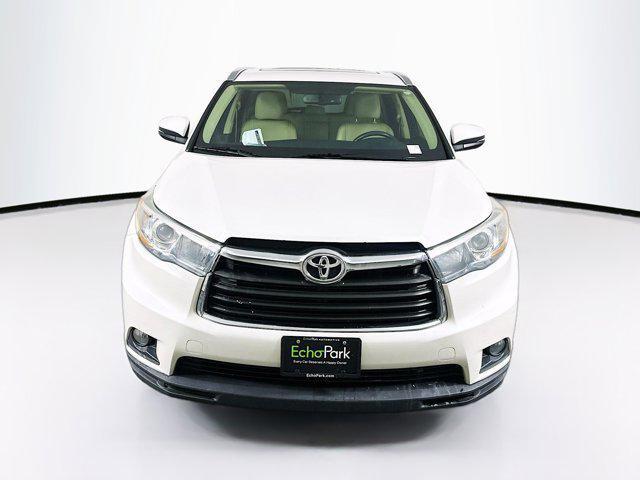 used 2016 Toyota Highlander car, priced at $17,996
