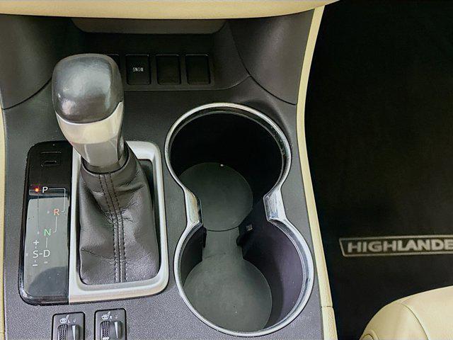 used 2016 Toyota Highlander car, priced at $17,996