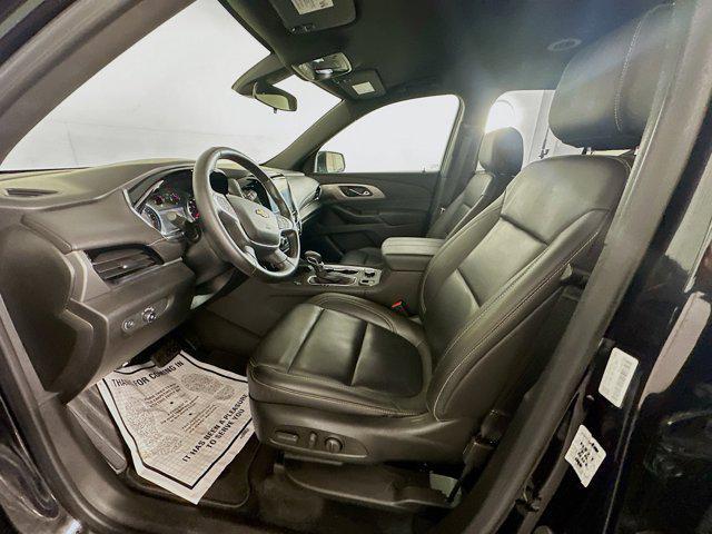 used 2023 Chevrolet Traverse car, priced at $30,989