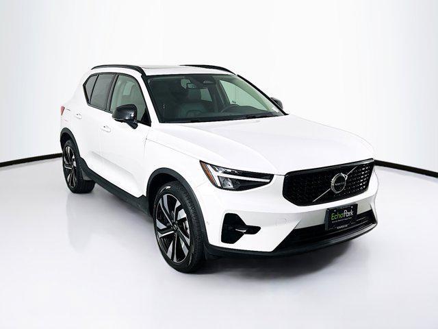 used 2025 Volvo XC40 car, priced at $30,297