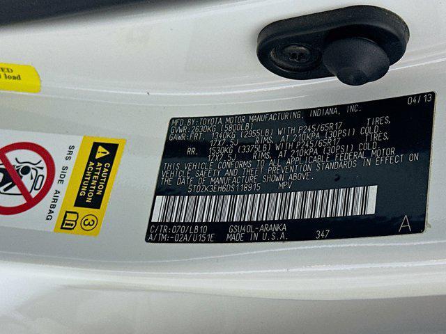 used 2013 Toyota Highlander car, priced at $11,999