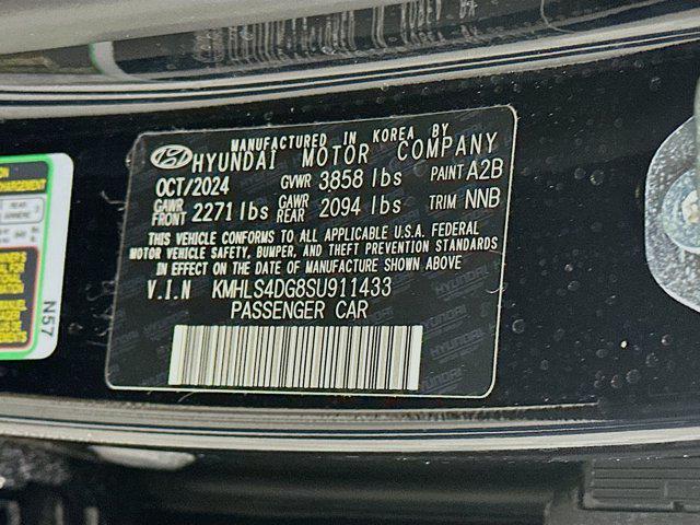 used 2025 Hyundai Elantra car, priced at $19,487