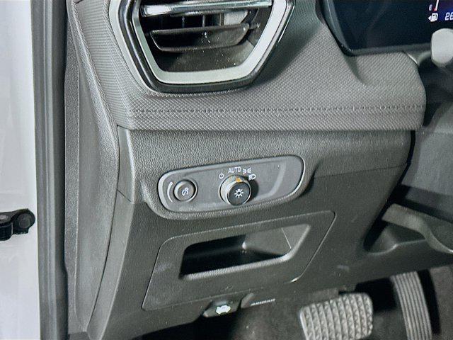 used 2024 Chevrolet TrailBlazer car, priced at $18,996