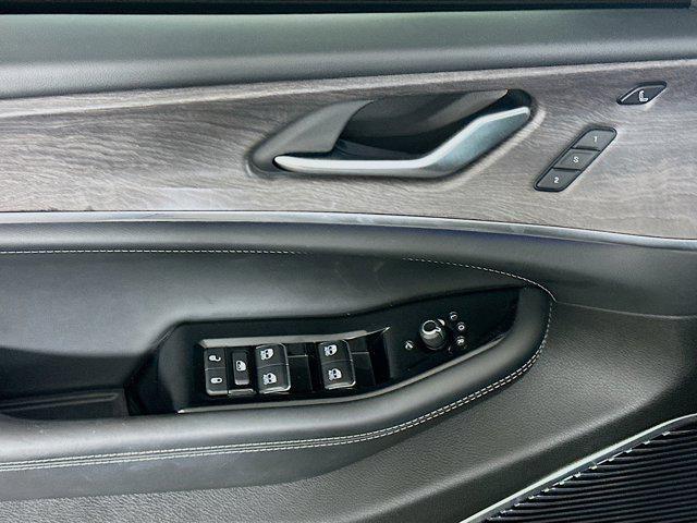 used 2022 Jeep Grand Cherokee car, priced at $34,599