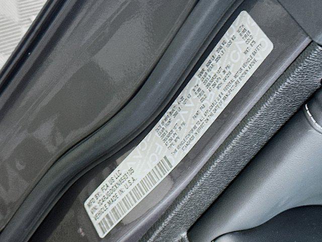 used 2022 Jeep Grand Cherokee car, priced at $34,599