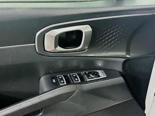 used 2024 Kia Sorento car, priced at $25,997
