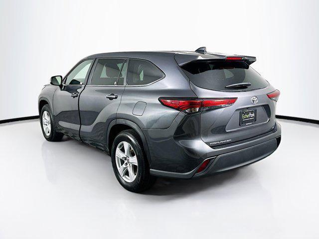 used 2023 Toyota Highlander car, priced at $31,589