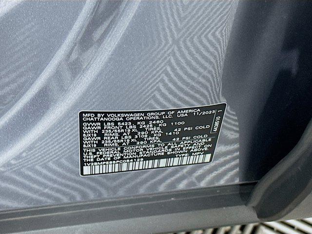 used 2023 Volkswagen ID.4 car, priced at $19,396