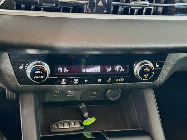 used 2024 Mitsubishi Outlander car, priced at $22,496
