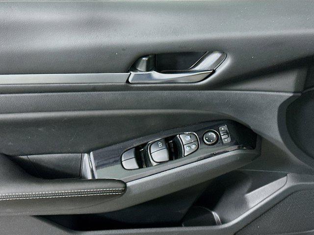 used 2023 Nissan Altima car, priced at $17,987