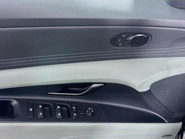 used 2025 Hyundai ELANTRA HEV car, priced at $22,487