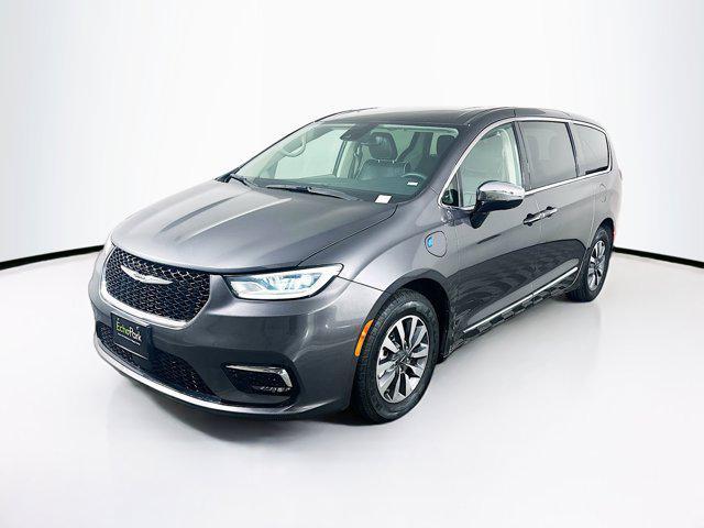 used 2023 Chrysler Pacifica Hybrid car, priced at $26,839