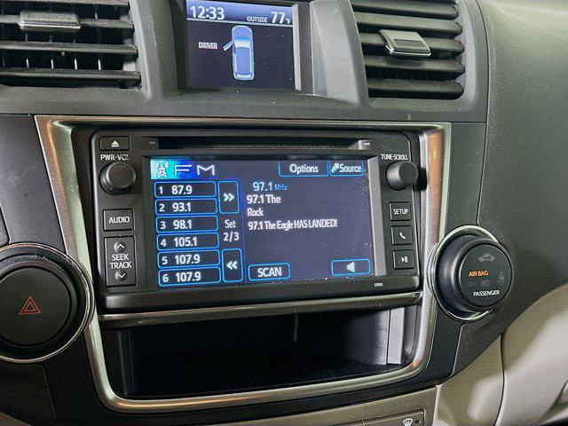 used 2013 Toyota Highlander car, priced at $12,996