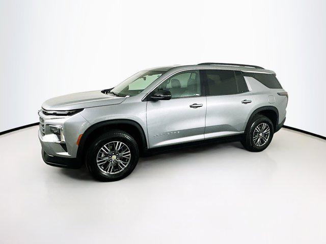 used 2025 Chevrolet Traverse car, priced at $35,897