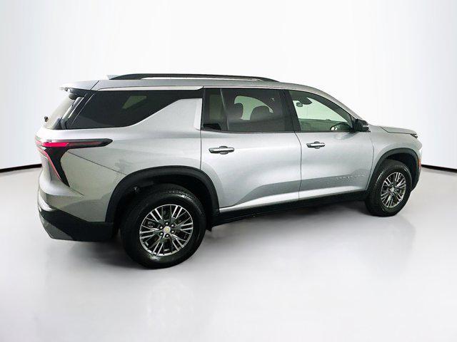used 2025 Chevrolet Traverse car, priced at $35,897