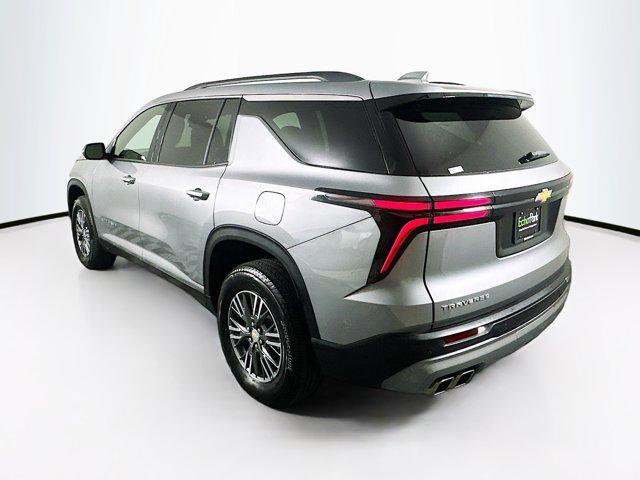 used 2025 Chevrolet Traverse car, priced at $35,897