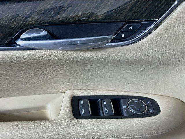 used 2017 Cadillac XT5 car, priced at $12,496