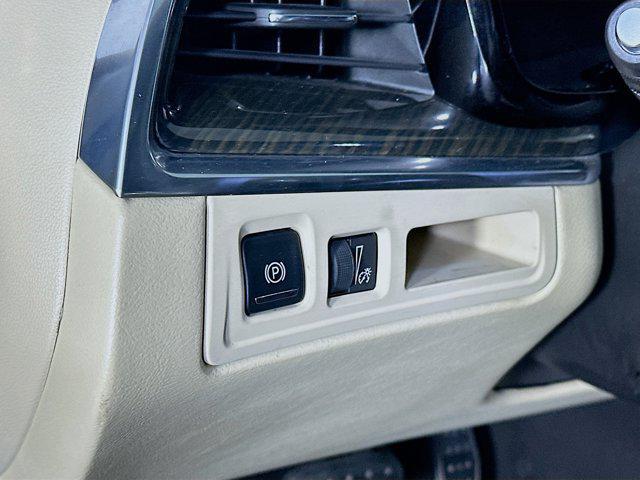 used 2017 Cadillac XT5 car, priced at $12,496