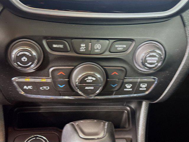 used 2022 Jeep Cherokee car, priced at $23,996