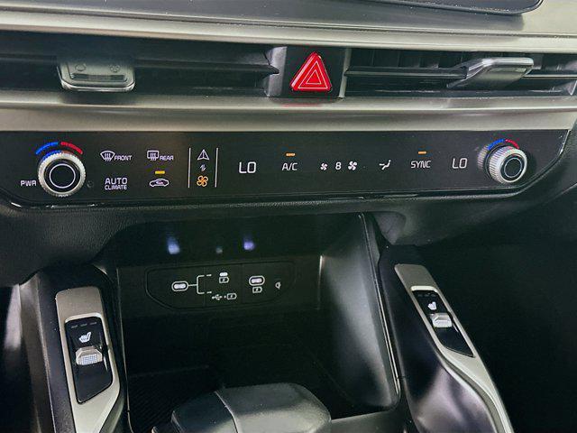 used 2024 Kia Sorento car, priced at $28,597