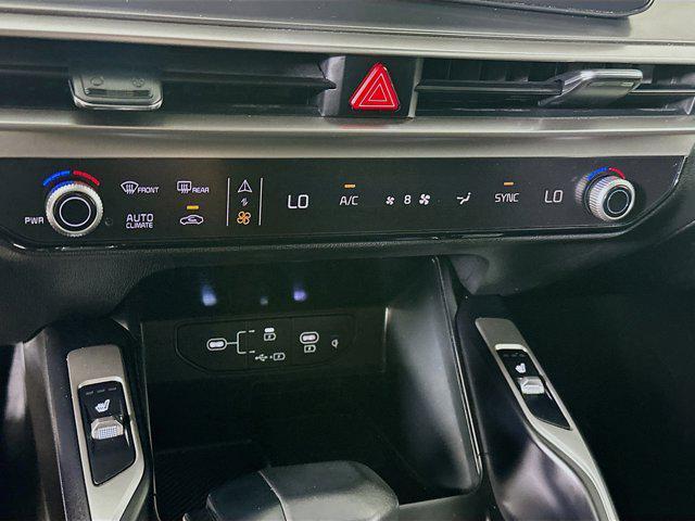 used 2024 Kia Sorento car, priced at $27,997
