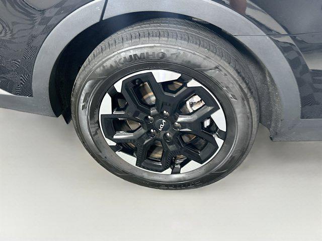 used 2024 Kia Sorento car, priced at $28,597