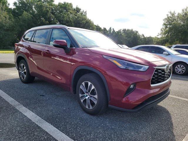 used 2023 Toyota Highlander car, priced at $35,998