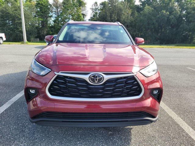 used 2023 Toyota Highlander car, priced at $35,998