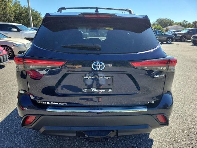 used 2020 Toyota Highlander Hybrid car, priced at $28,871