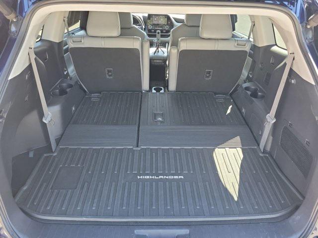 used 2020 Toyota Highlander Hybrid car, priced at $28,871