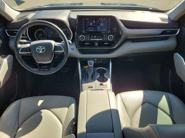 used 2020 Toyota Highlander Hybrid car, priced at $28,871