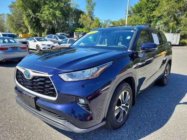 used 2020 Toyota Highlander Hybrid car, priced at $28,871