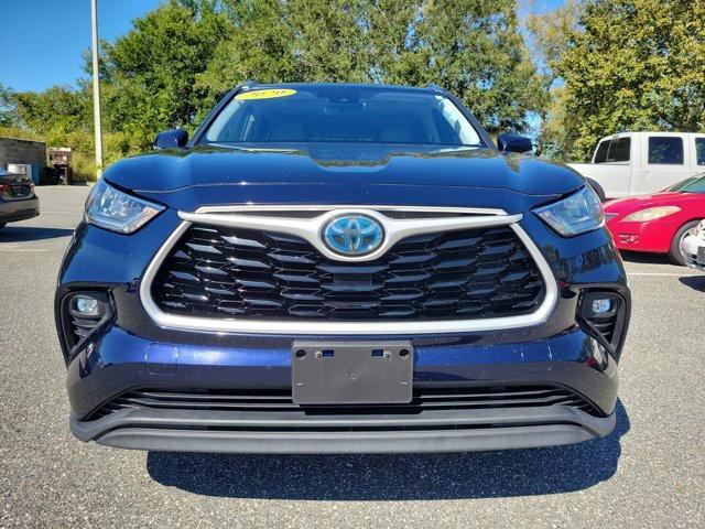 used 2020 Toyota Highlander Hybrid car, priced at $28,871