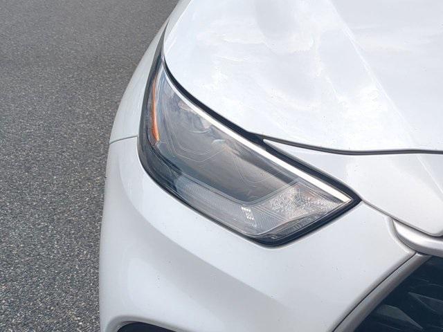 used 2023 Toyota Highlander Hybrid car, priced at $34,640