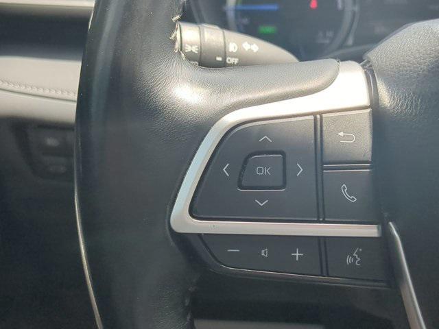 used 2023 Toyota Highlander Hybrid car, priced at $34,640