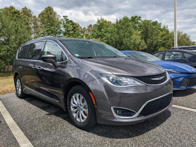 used 2018 Chrysler Pacifica car, priced at $18,999