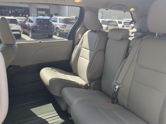used 2018 Toyota Sienna car, priced at $26,995