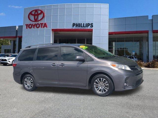 used 2018 Toyota Sienna car, priced at $26,995
