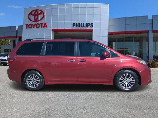 used 2020 Toyota Sienna car, priced at $33,772